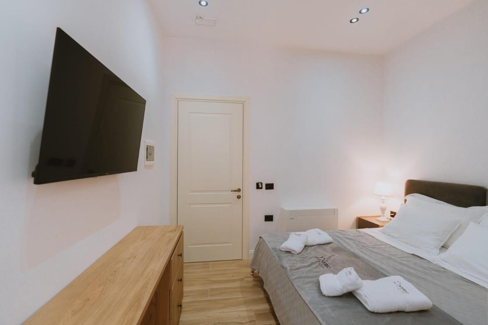 Dyrmo Hotel Berat Eksteriør bilde