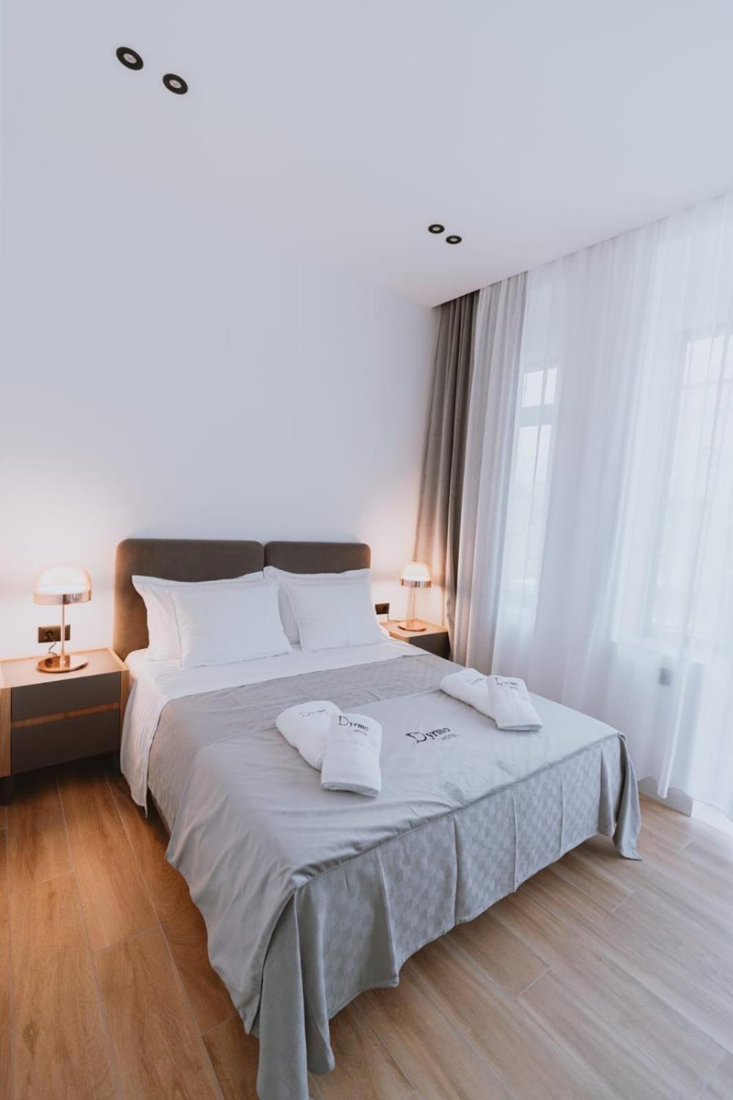 Dyrmo Hotel Berat Eksteriør bilde