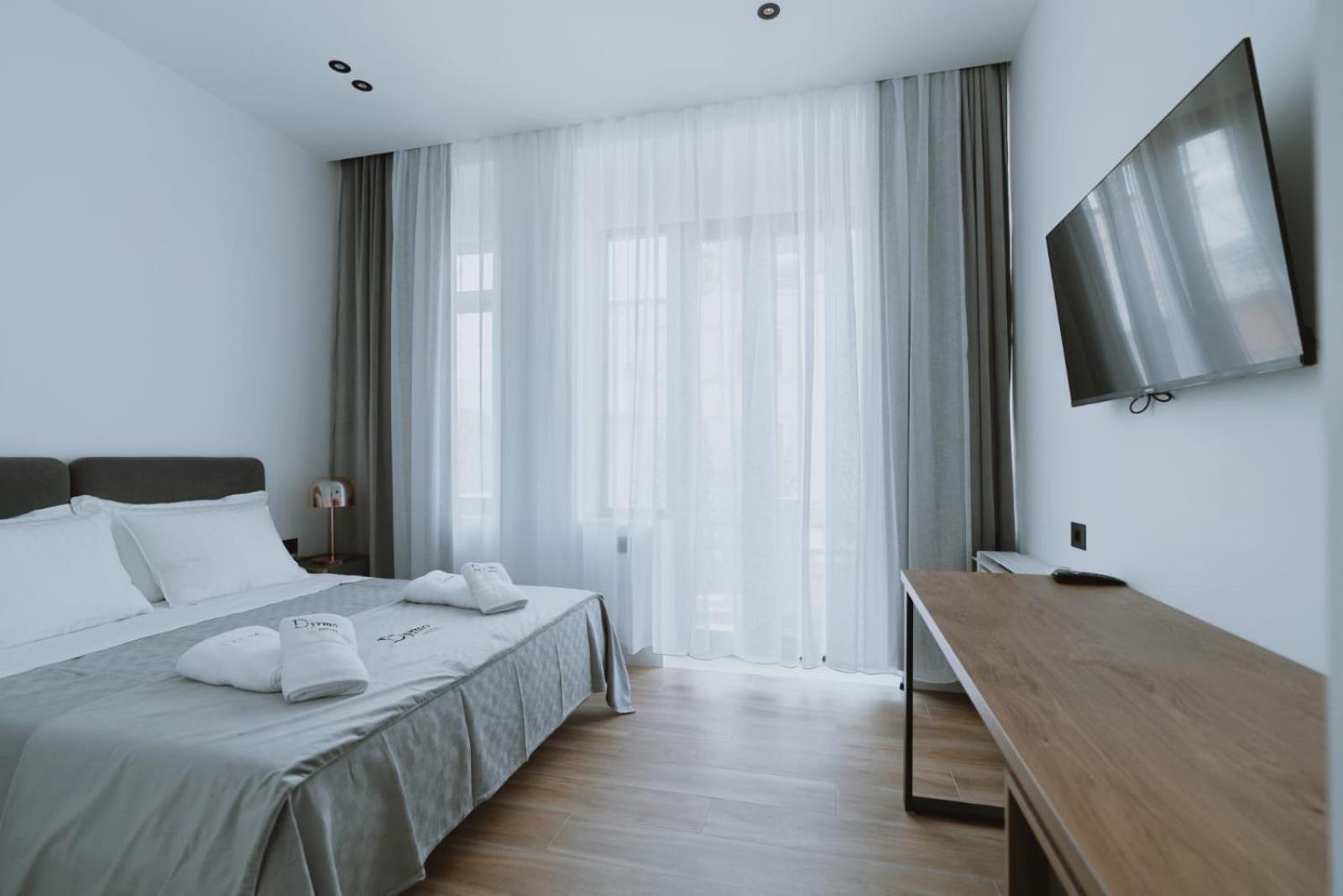 Dyrmo Hotel Berat Eksteriør bilde