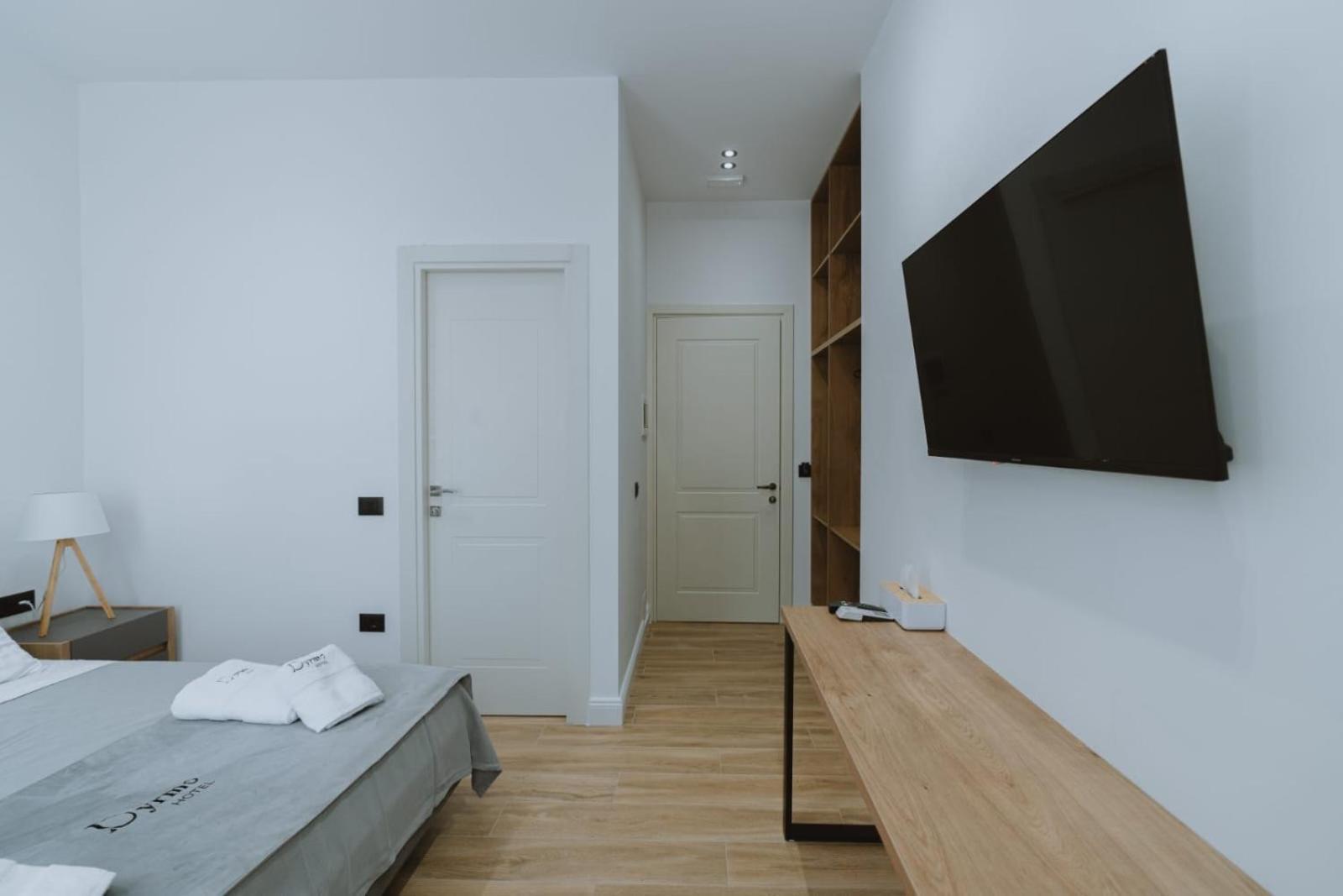 Dyrmo Hotel Berat Eksteriør bilde