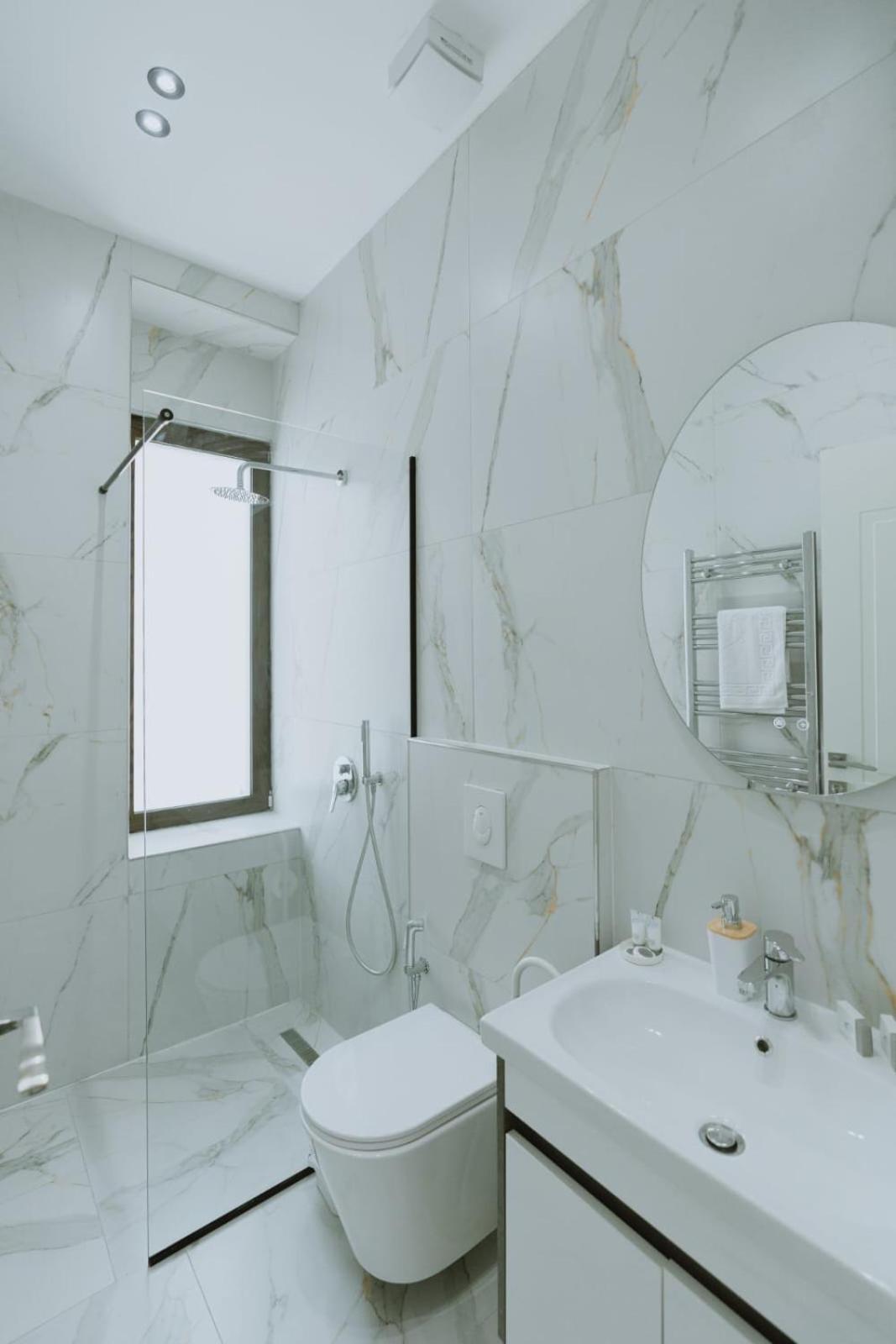 Dyrmo Hotel Berat Eksteriør bilde
